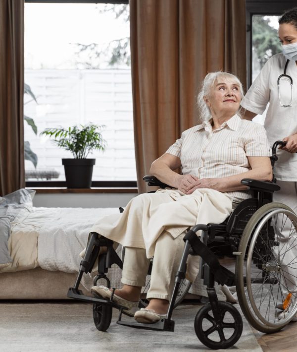 doctor-talking-with-her-elder-patient